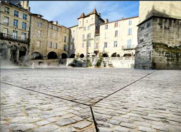 不銹鋼縫隙式排水溝新一代的城市排水系統