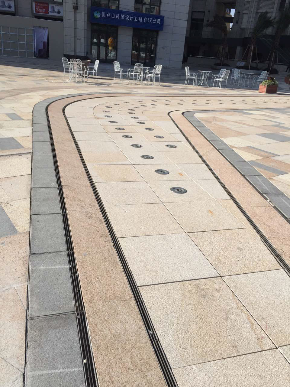 成品縫隙式排水溝的類型和特點(diǎn)